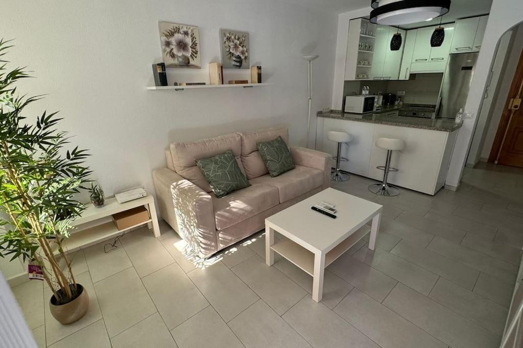Jardines De Benalmadena, 1 Dormitorio, Piscinas